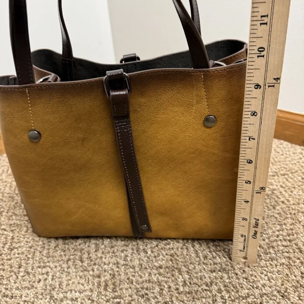 unbranded purse great